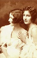 1922