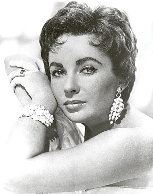 File:Elizabeth Taylor 1953.JPG