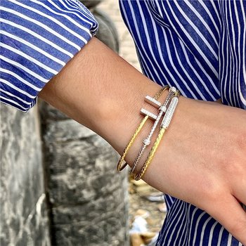 Sparkling Cuff Bracelet 650-648300