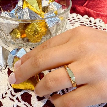 East-West Signet Ring 410-00035
