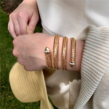 Primavera Wrap Cuff Signed "Roberto Coin" 800-05021